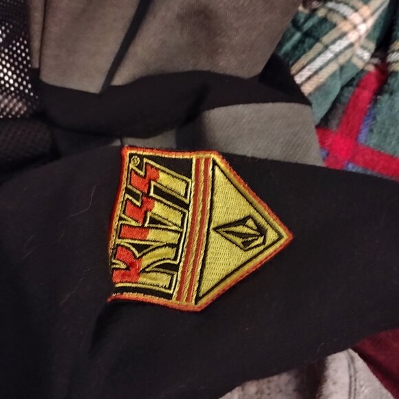 Kids Black XL Volcom X Kiss Full Zip Mask Hoodie Band Concert RARE - Picture 3 of 8